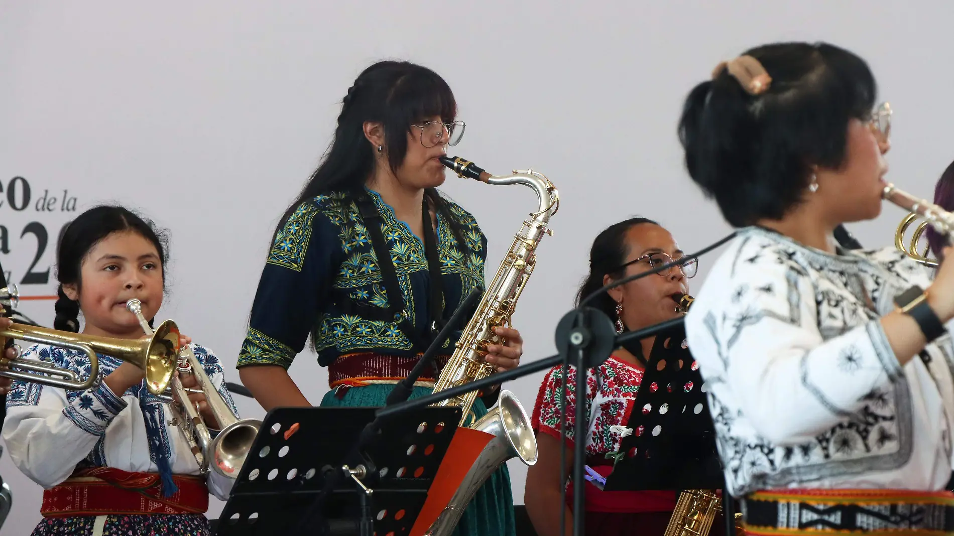 Mujeres del Viento Florido-Banda femenil oaxaqueña